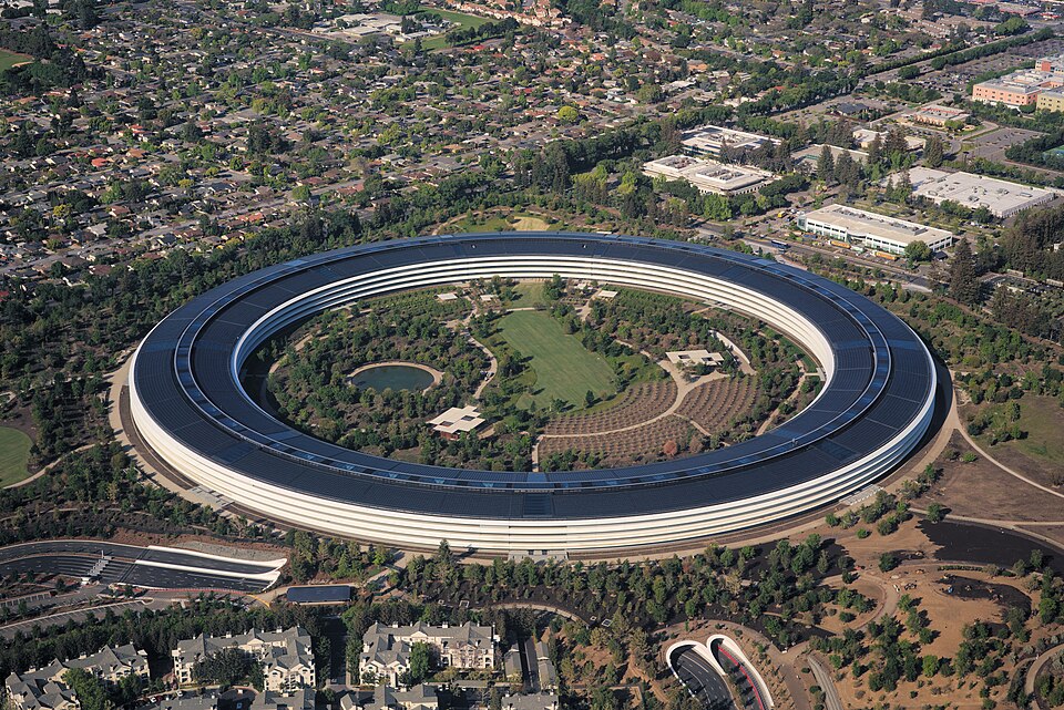 Aerial view of Apple Park campus in Cupertino, California